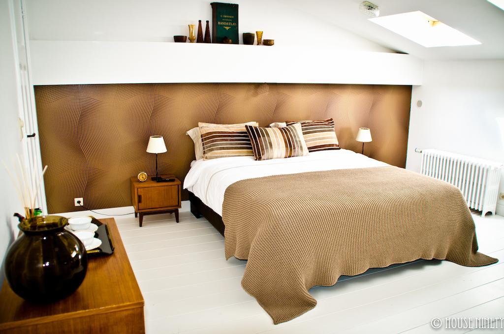 House Ninety Guesthouse Иксель Номер фото